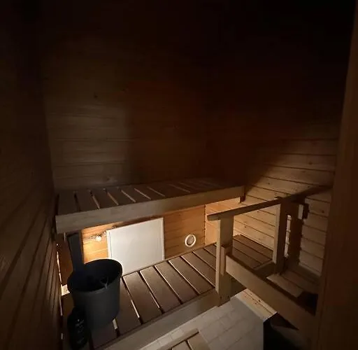 דירה Lovely Near The Beach